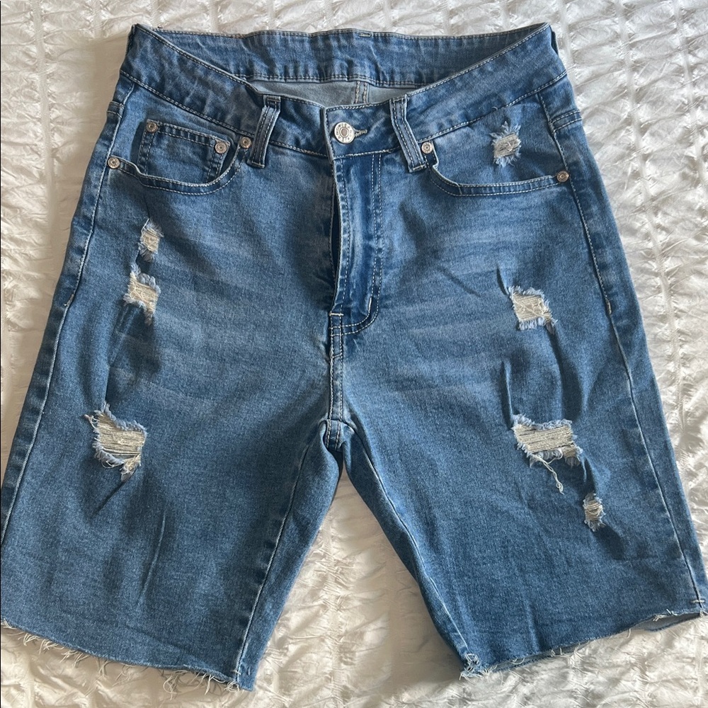 Stylish Blue Distressed Denim Shorts for Men